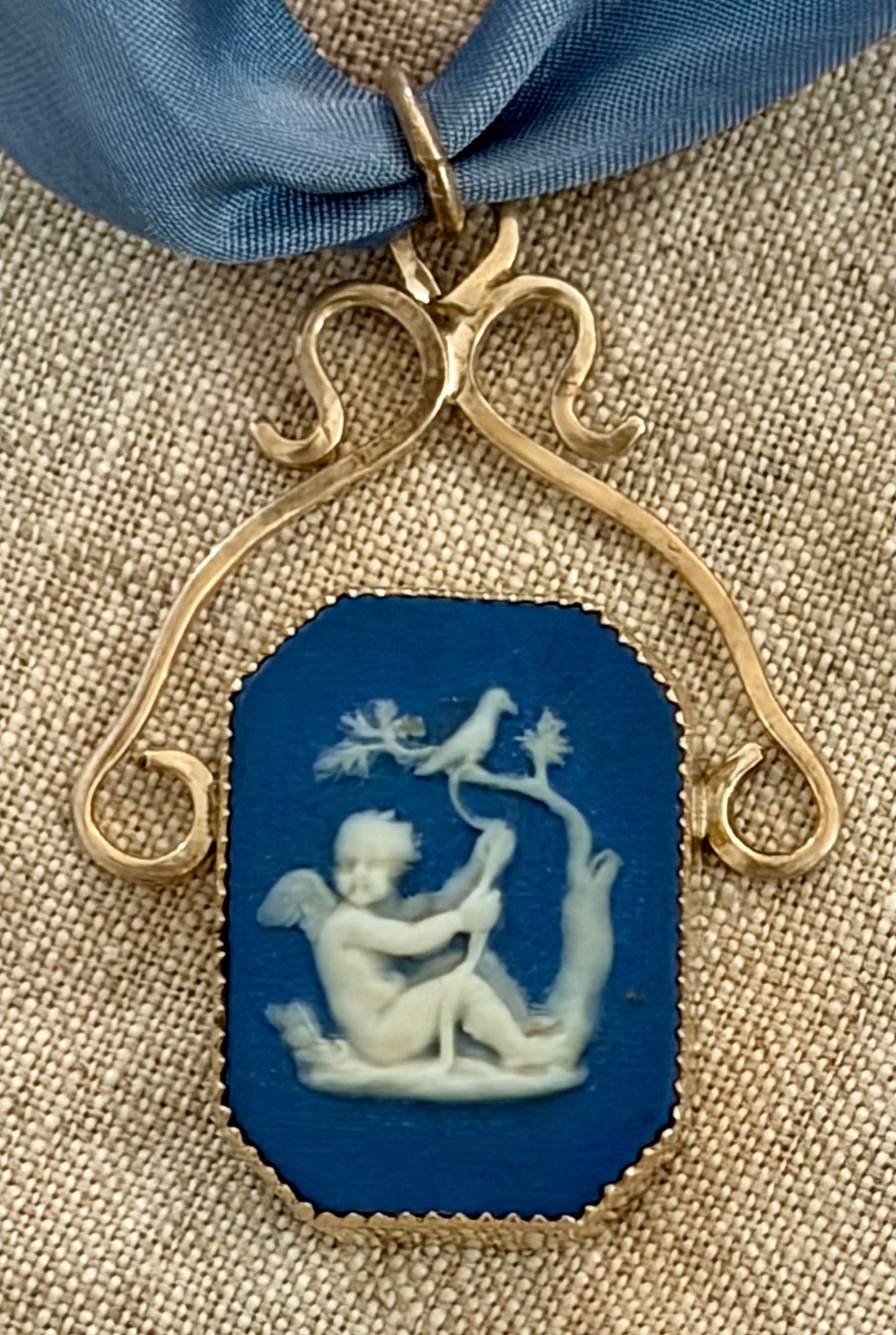 18th Century Wedgwood Plaque Pendant set in Silver
