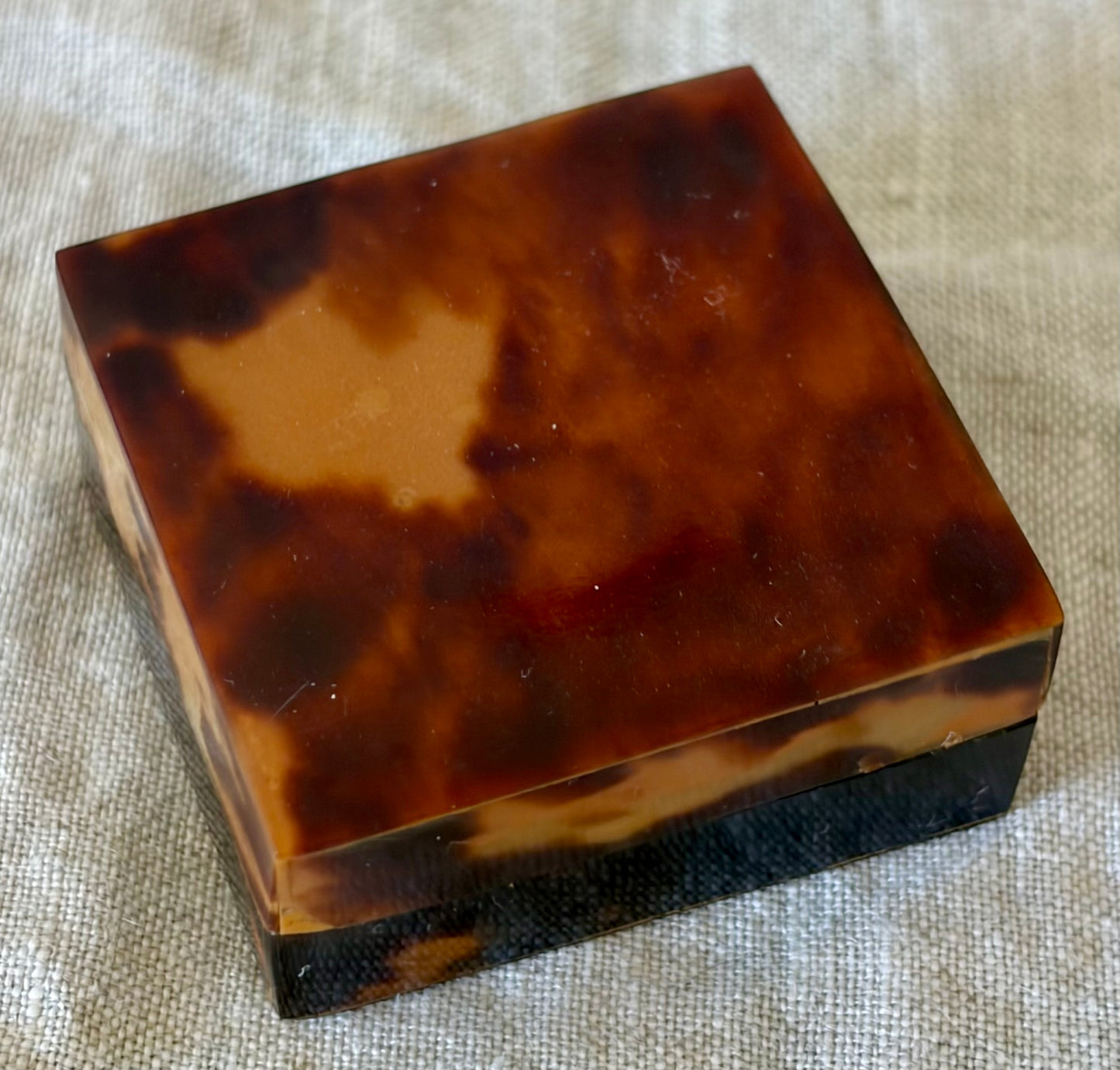 Faux Tortoiseshell Snuff Box
