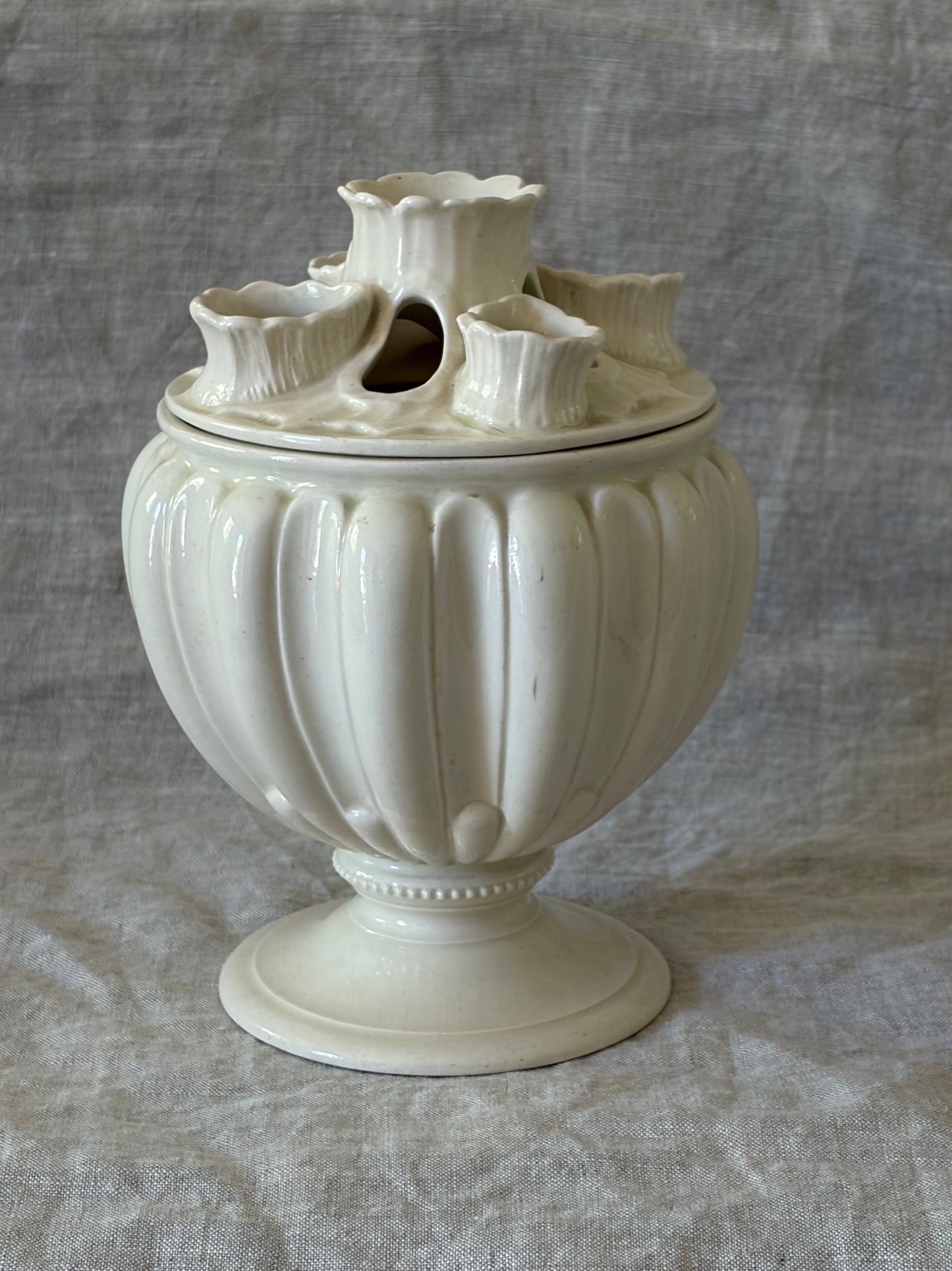 18th Century Wedgwood Creamware Tulipiere