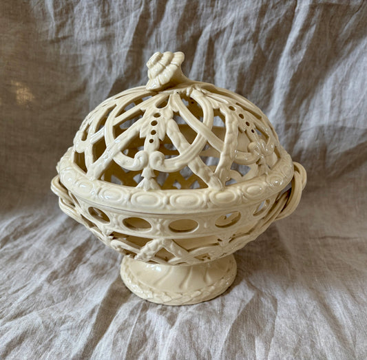 Late 19th Century Wedgwood Cream or Queensware Perforated Orange Bowl