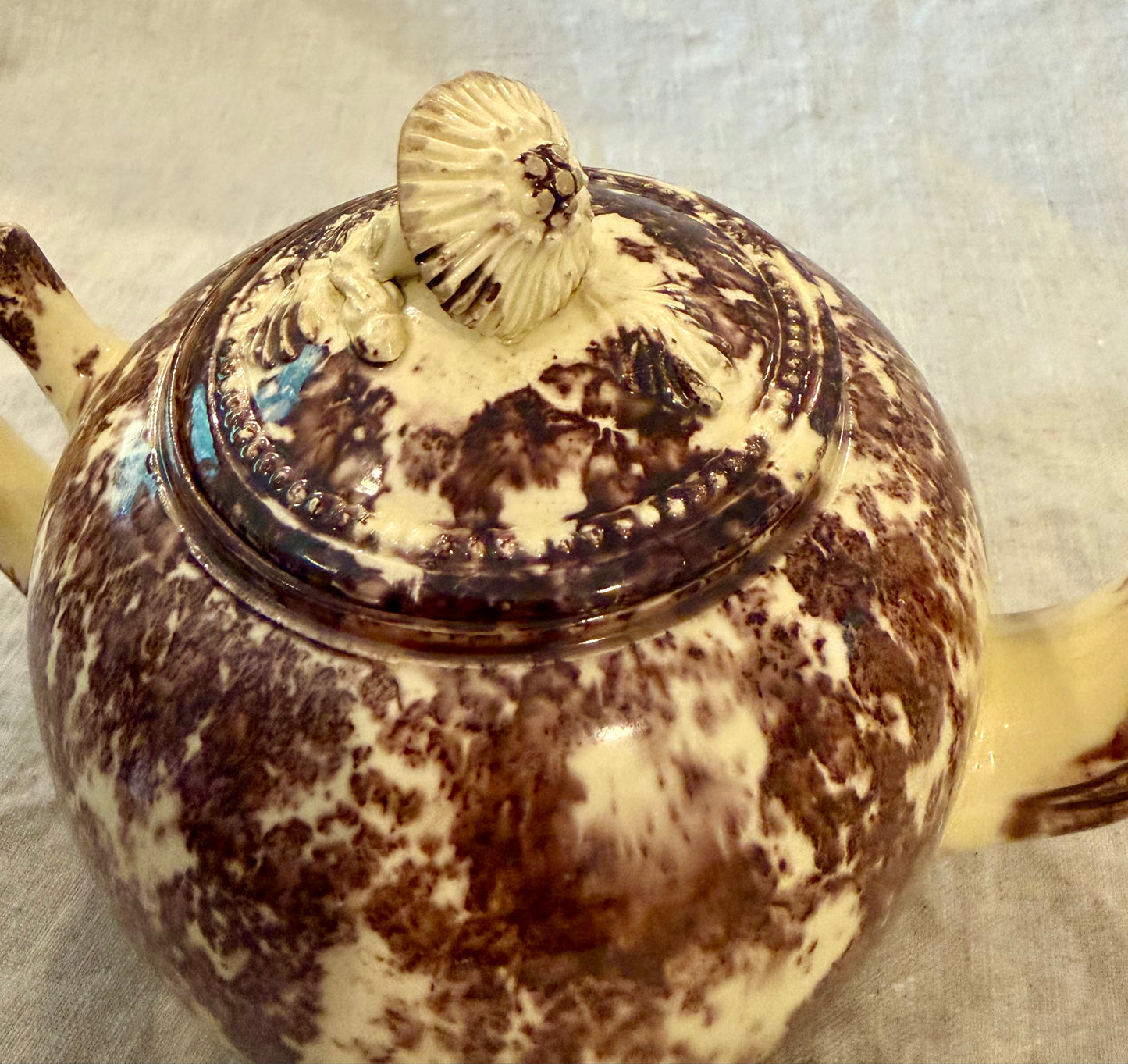 18th Century Whieldon Glazed Tea Pot With a Mushroom Form Lid