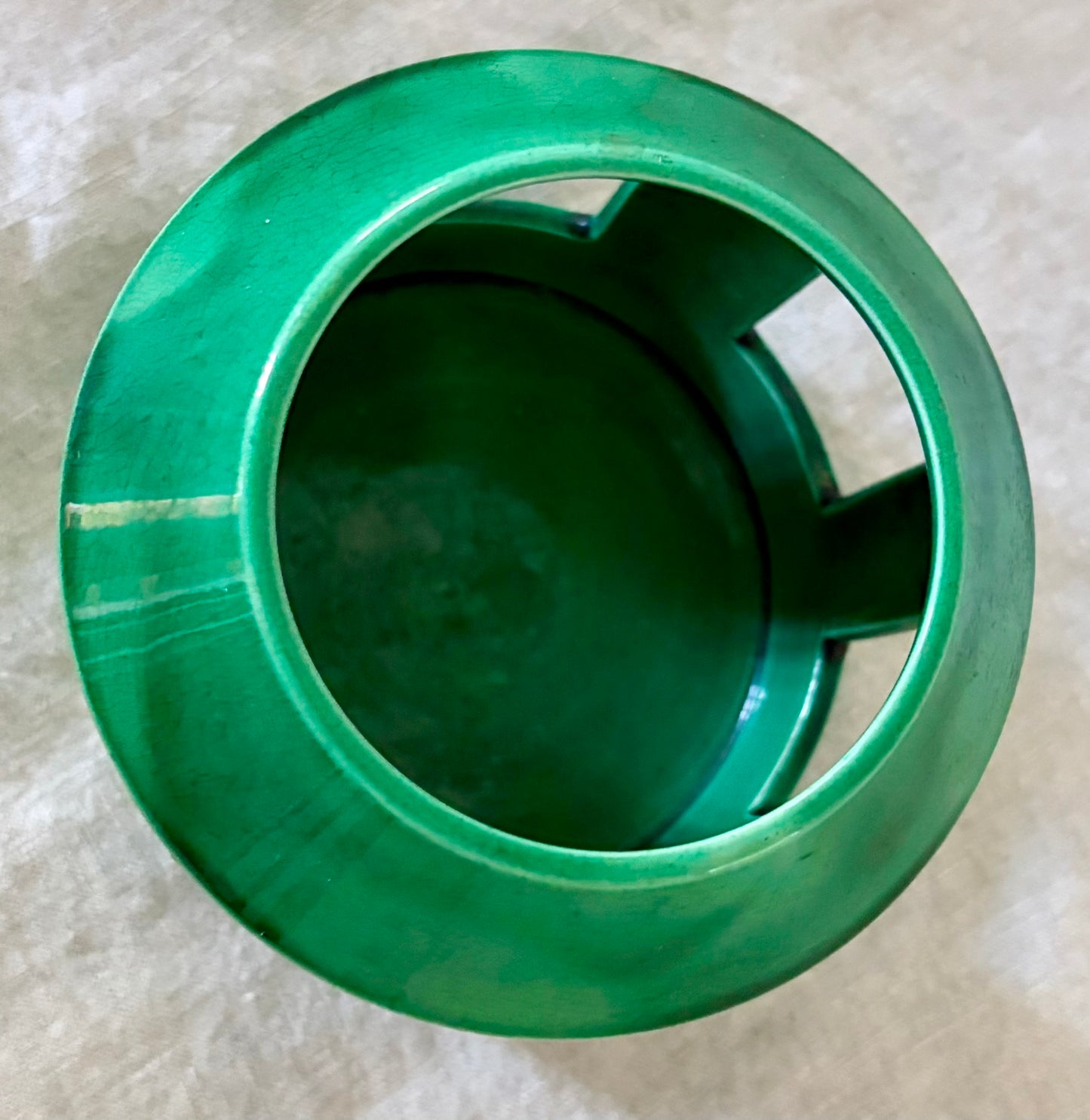 Striking Circa 1830 Green Glazed Wedgwood Bird Feeder