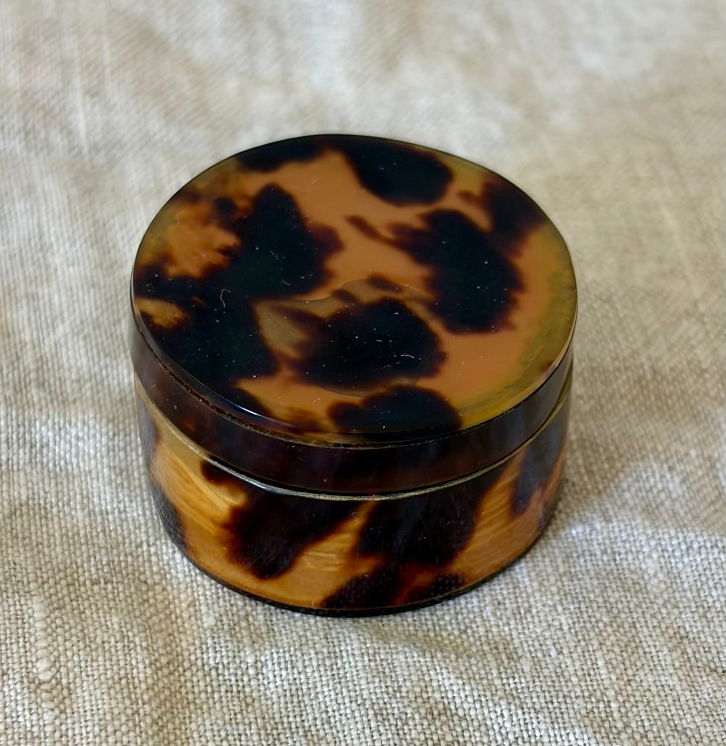 Round Faux Tortoiseshell Snuff Box