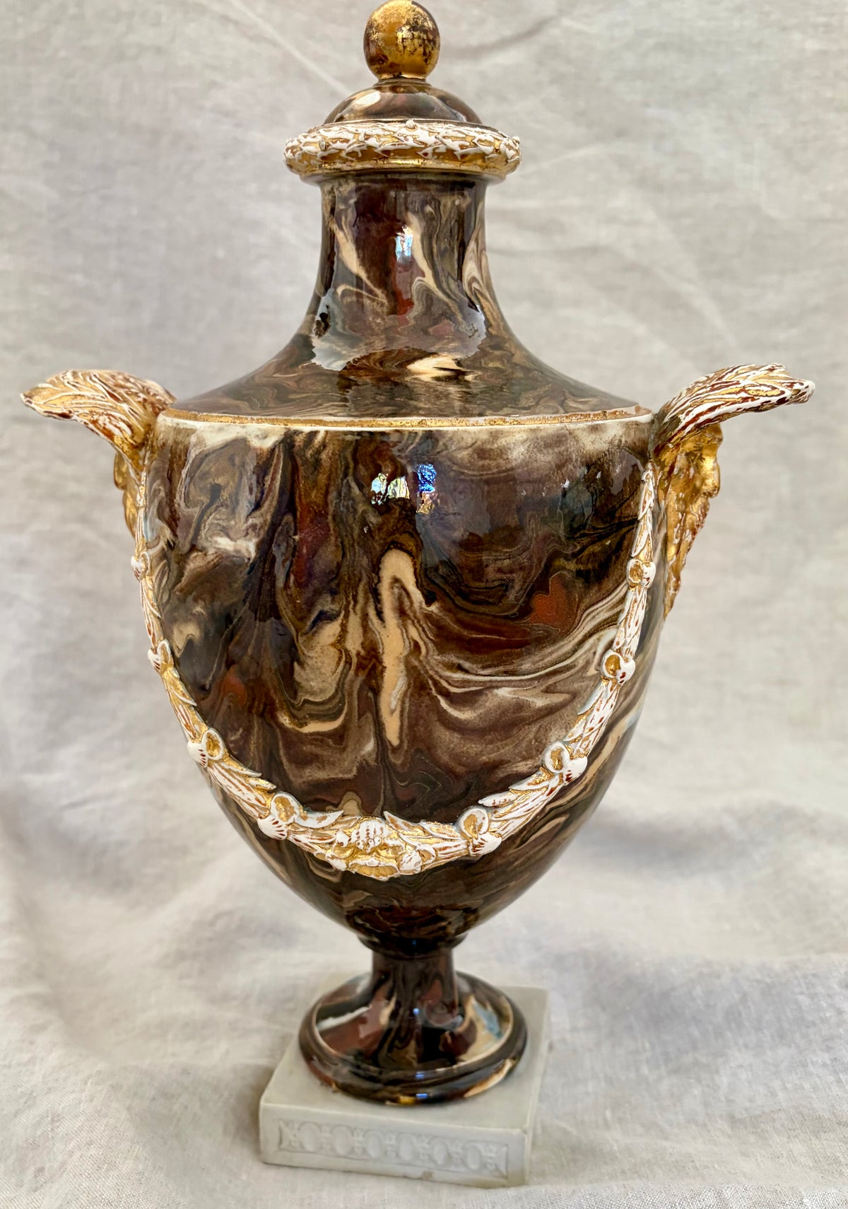 Circa 1790 Wedgwood Agate Ware Urn Form Vase