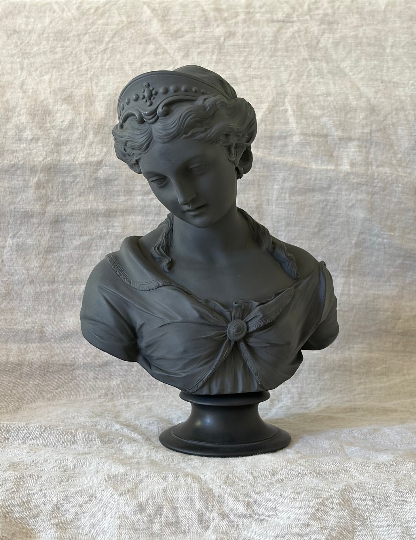 18th Century Wedgwood Basalt Bust of Venus