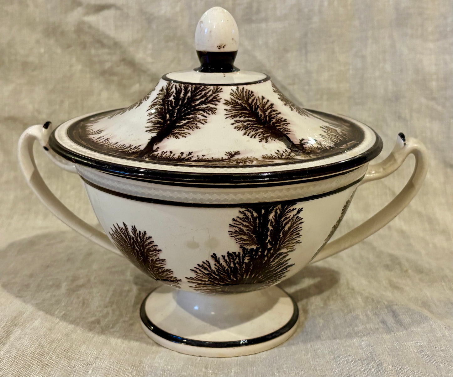 Creil Mochaware Bouillon