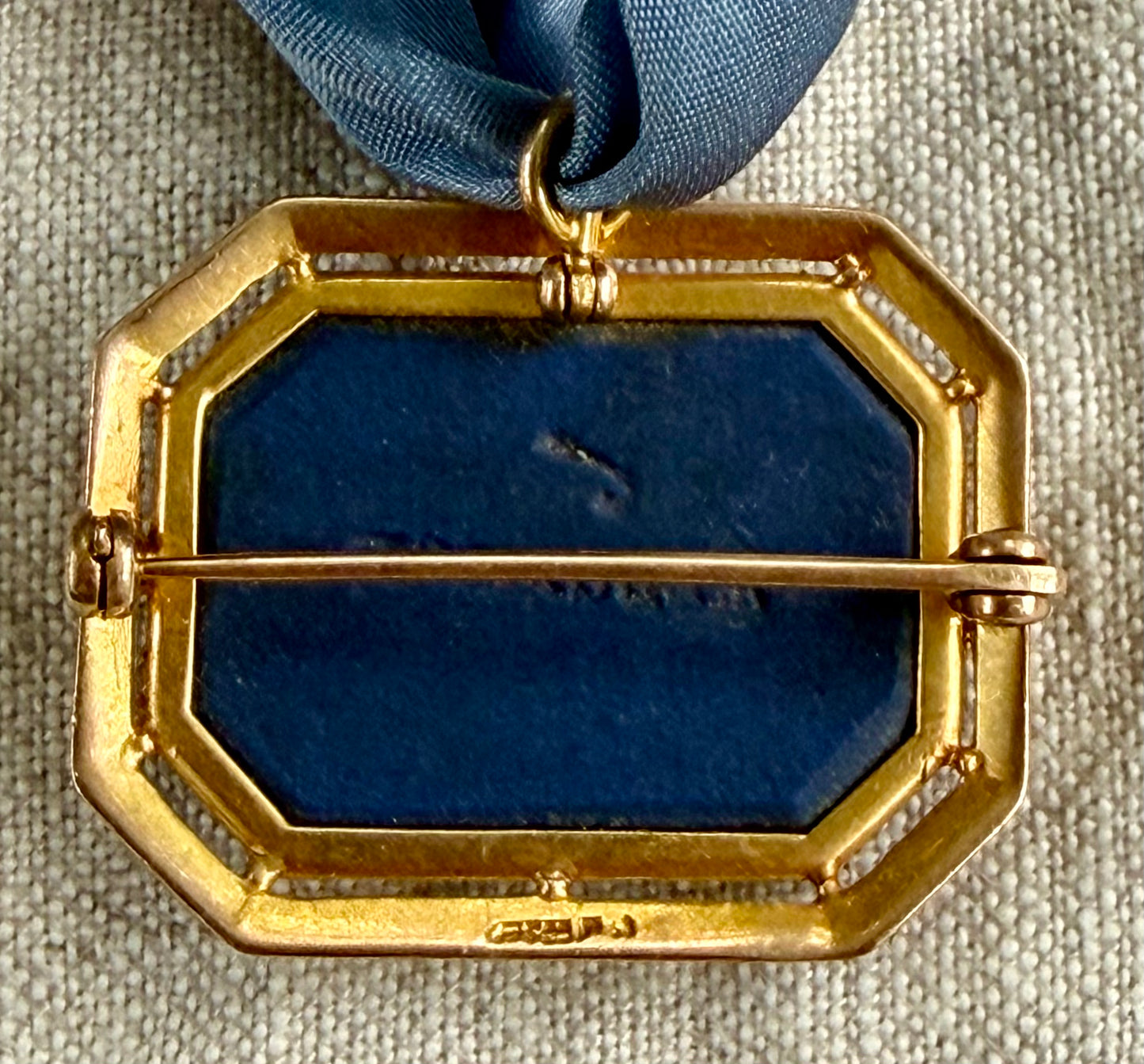 18th Century Wedgwood Jasperware Plaque Mounted in a Gold Broach/Pendant Setting
